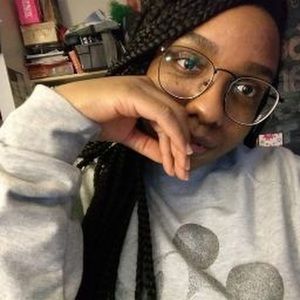 Meet your Posher, Caniesha